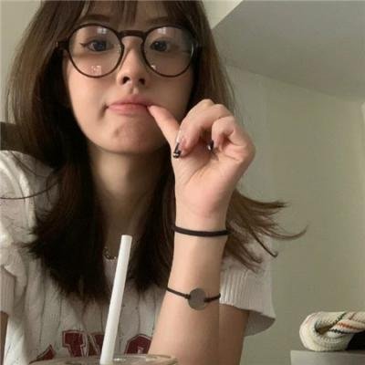 微微一笑很诡异